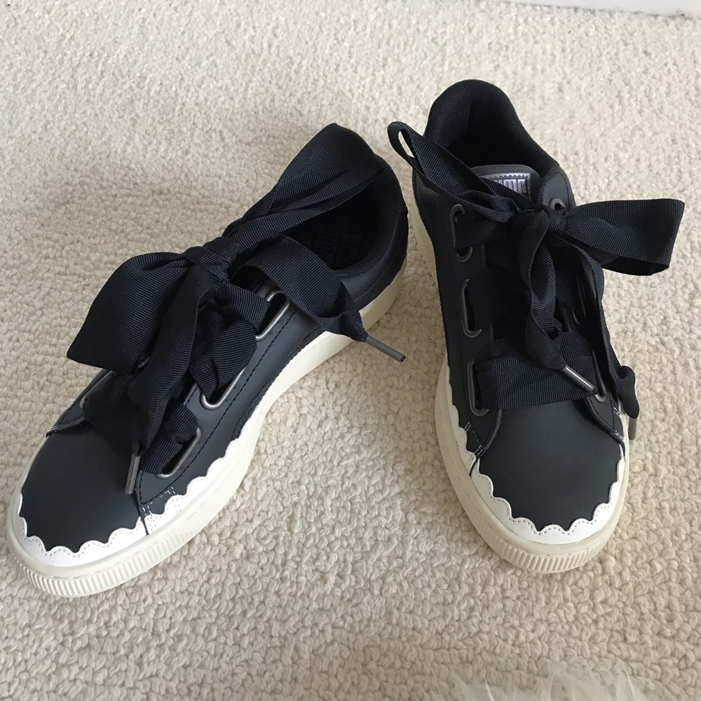 NWB PUMA Sneakers with Bow